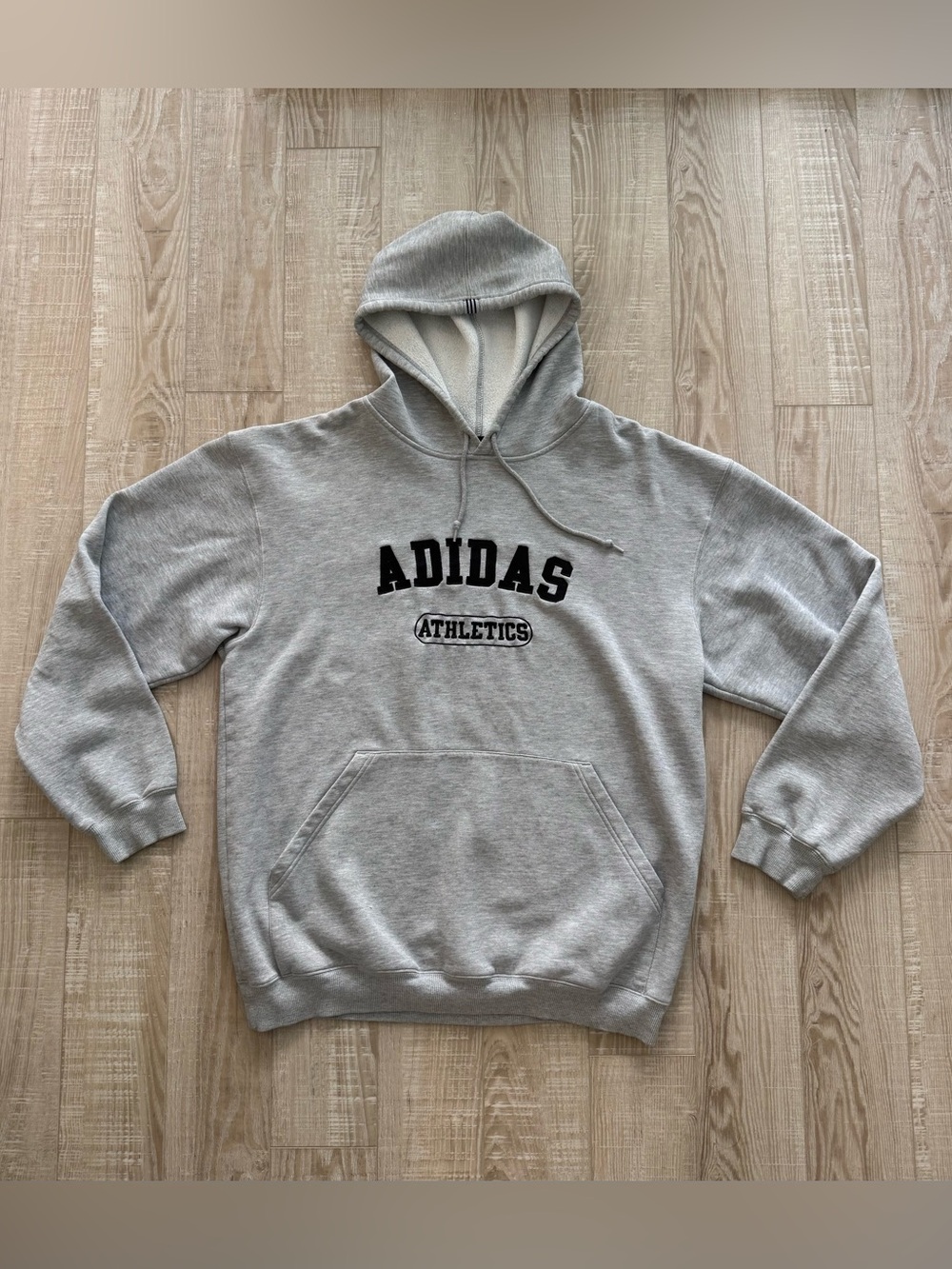 Adidas vintage sweater